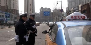 违停整治出重拳 冰城畅行更舒心